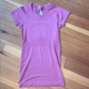 rose pink lululemon top